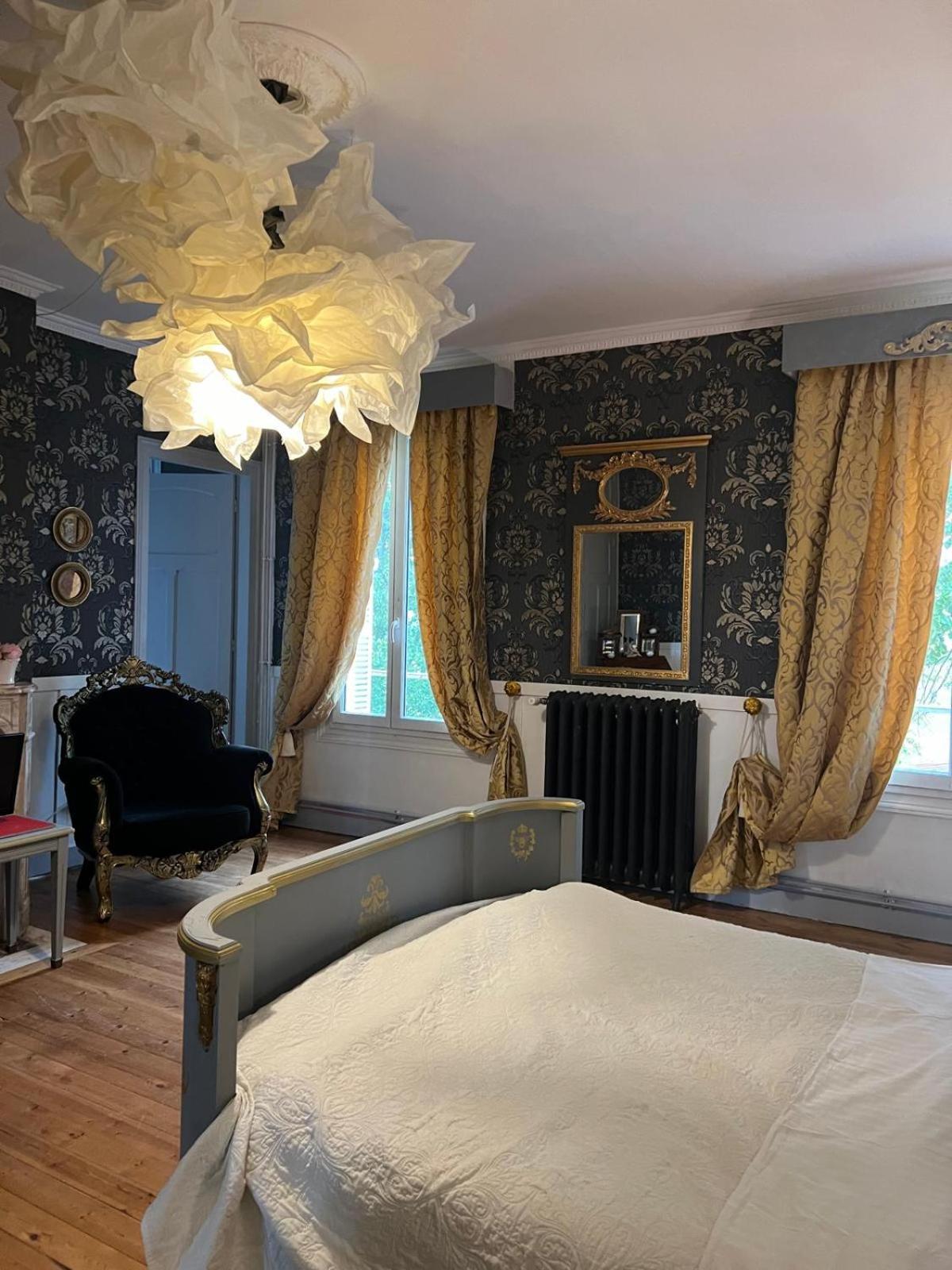 Le Manoir De La Baronnie Villa Norrey-en-Auge ภายนอก รูปภาพ